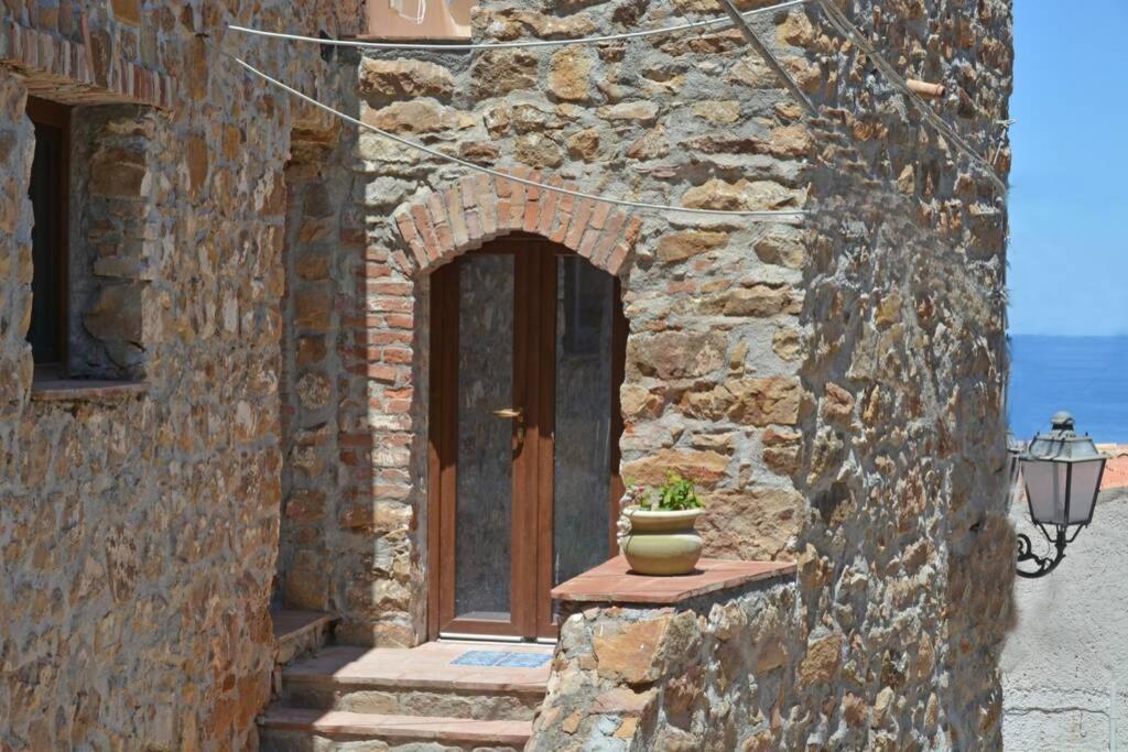 Terrazza Ambrogio Lägenhet Sant'Ambrogio  Exteriör bild